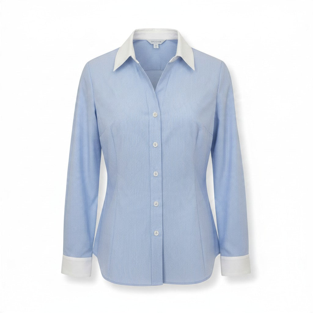 Camisa con cuello y puños color blanco