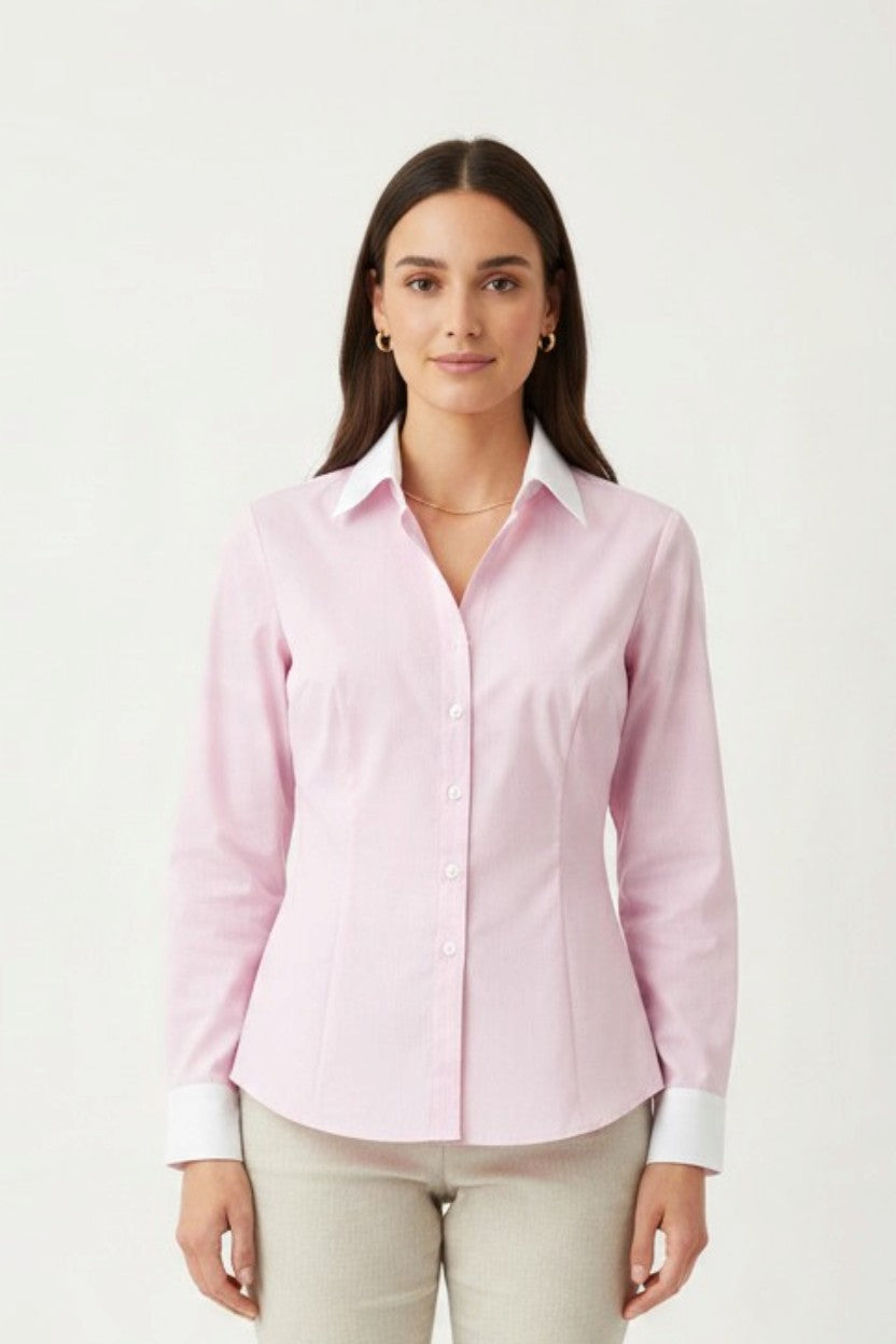 Camisa con cuello y puños color blanco